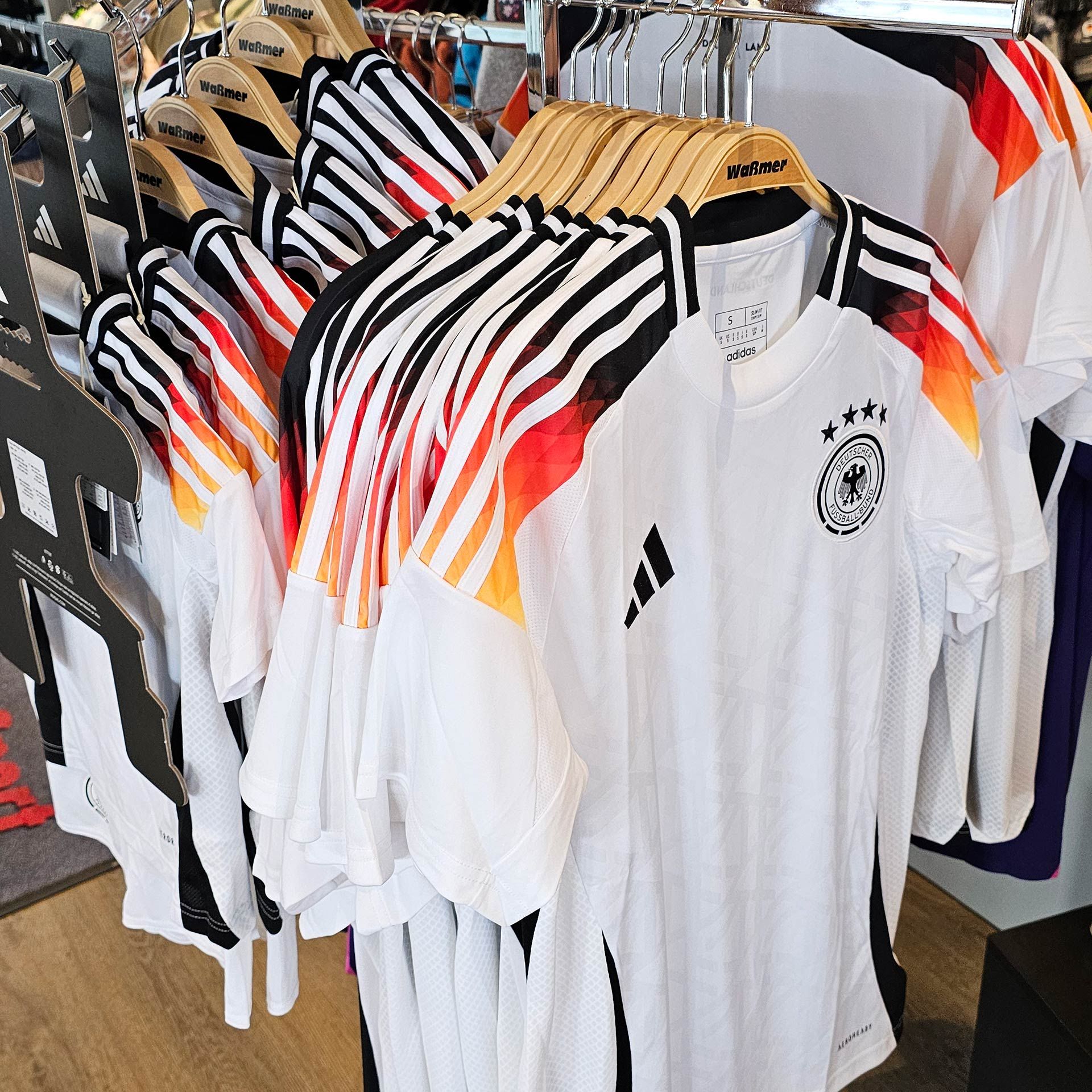 Holt euch das EM-Trikot 2024